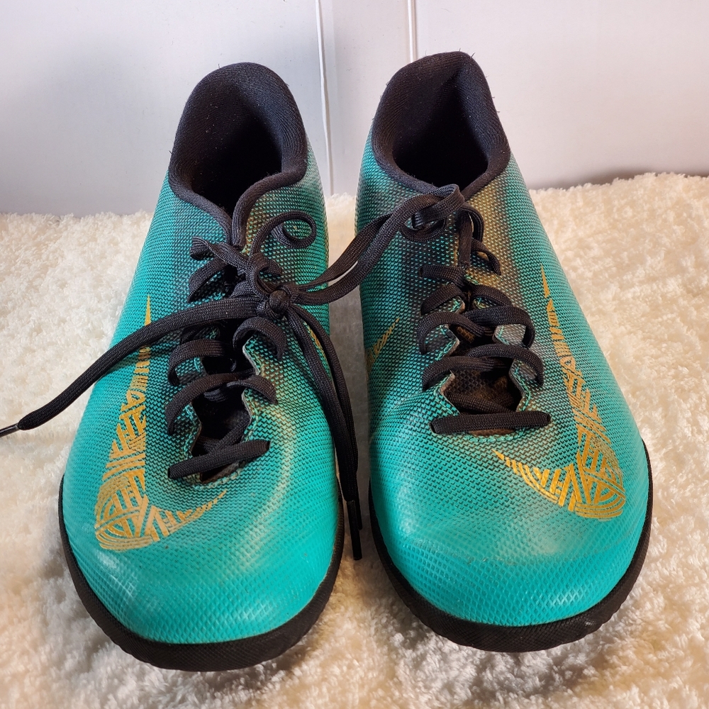 Mens 8.5 nike tennis